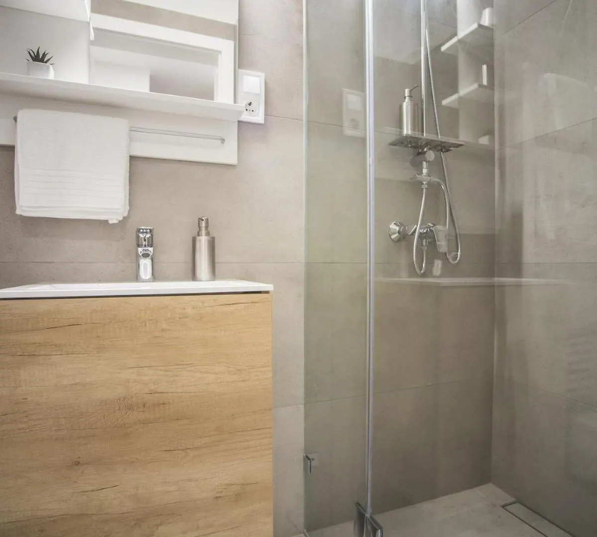 Modern, Designer Studio In Vibrant Budapest Soho